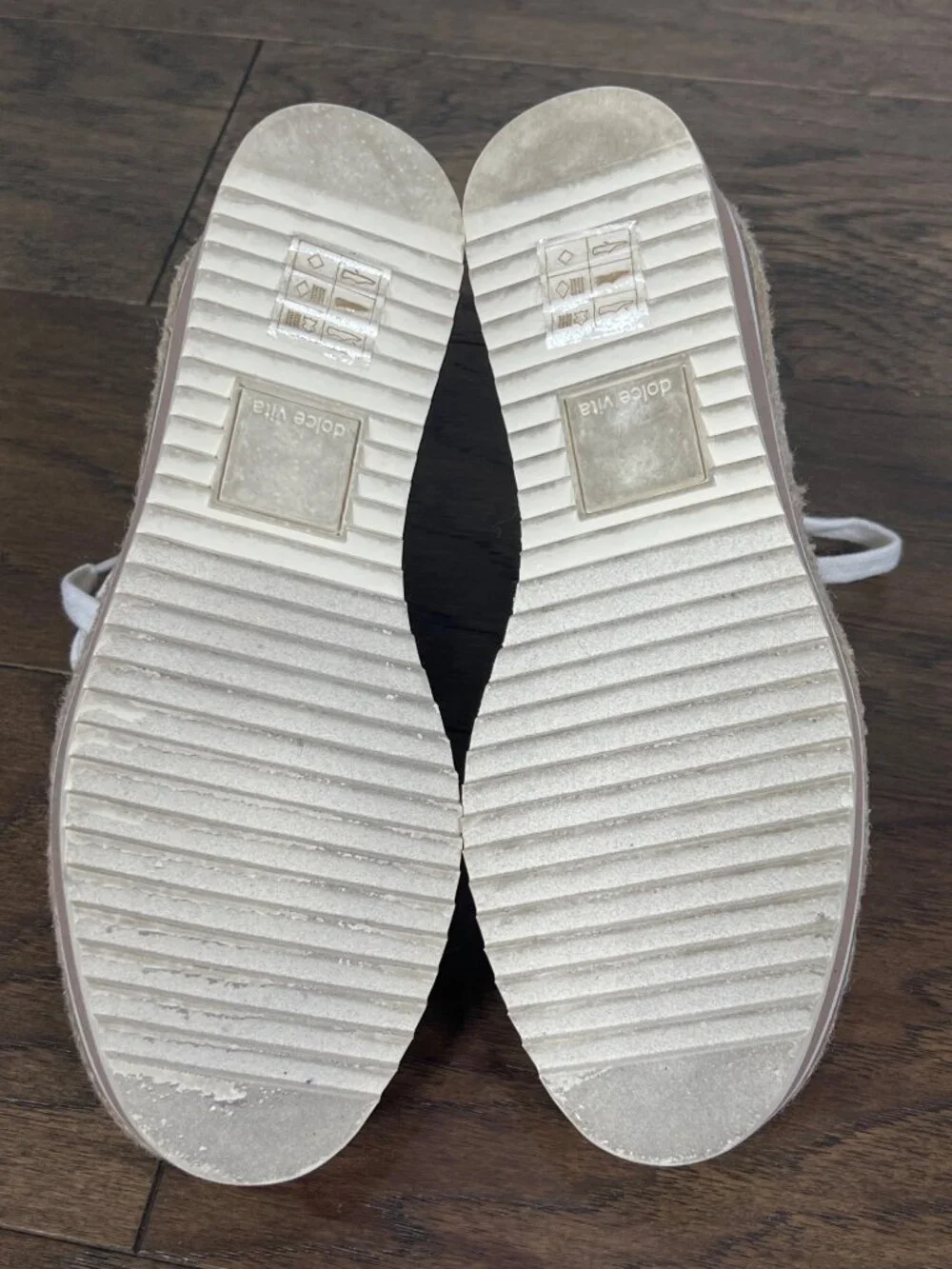 DOLCE VITA Women's Telah Mesh Leather Platform Sneaker Ivory Sz 6 EUC